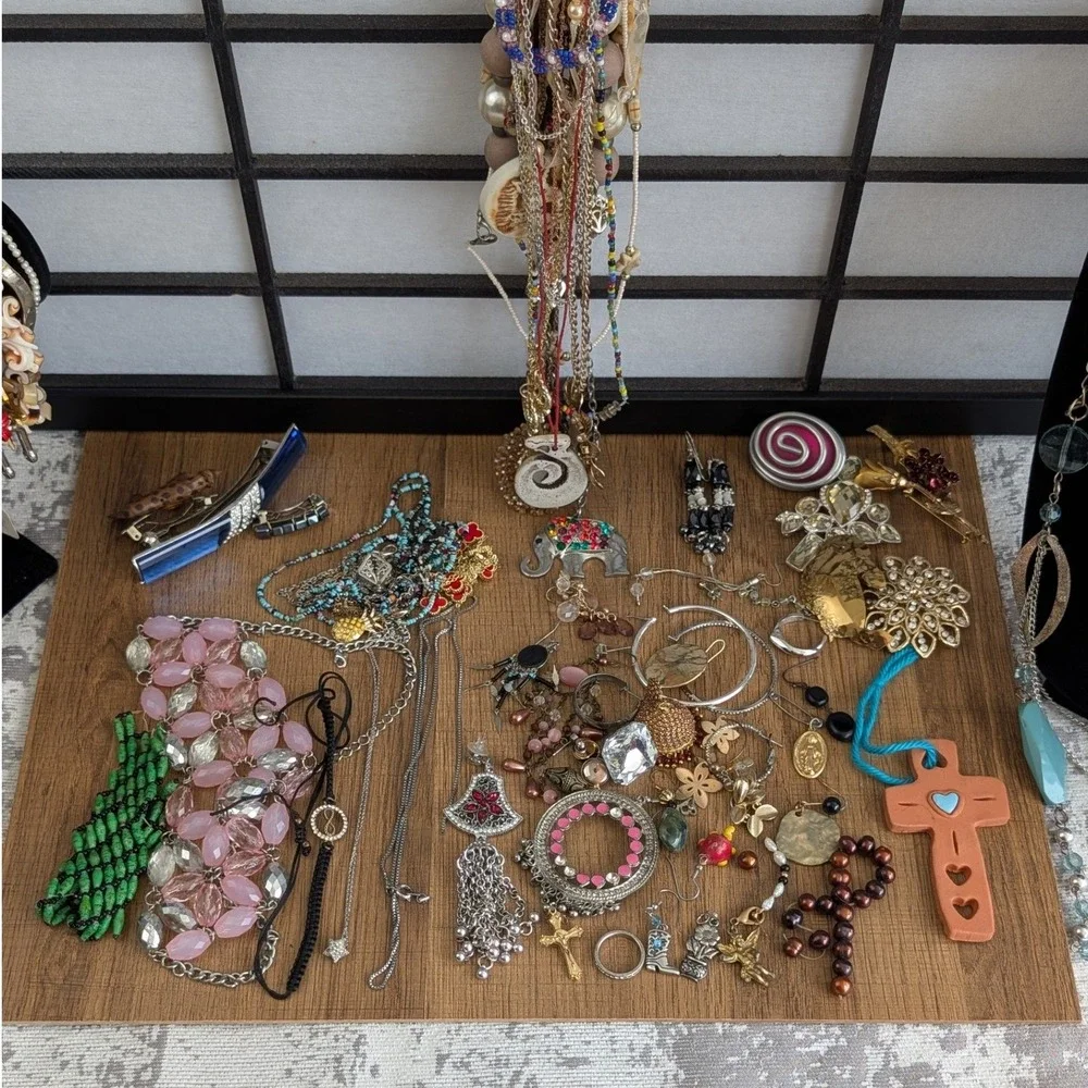 3lb Mixed Jewelry Lot Bulk Necklaces Earrings Bracelets Boho Statement Crafting